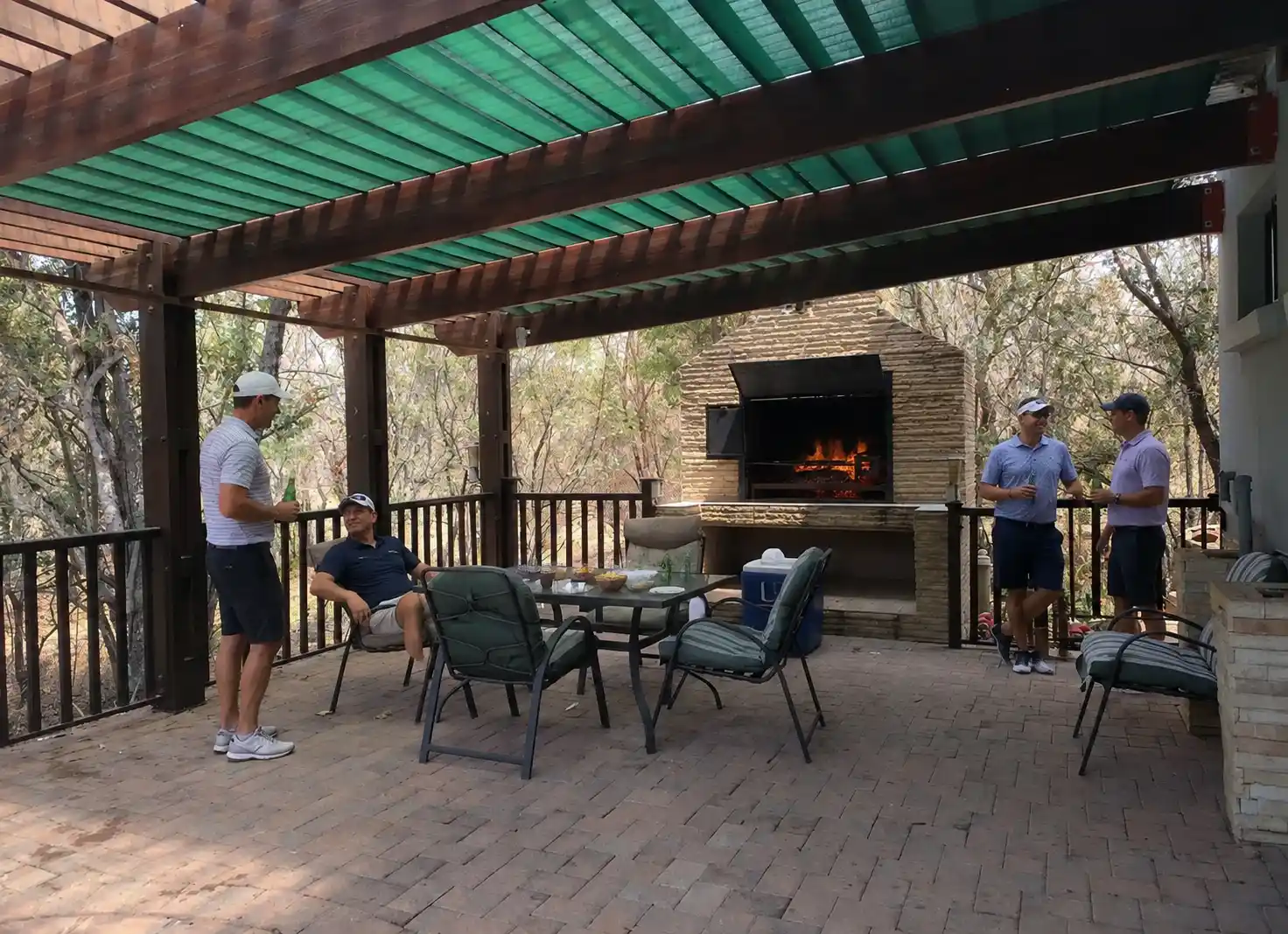 Classy bachelor weekend golf getaway in the bushveld at Bokmakierie Place